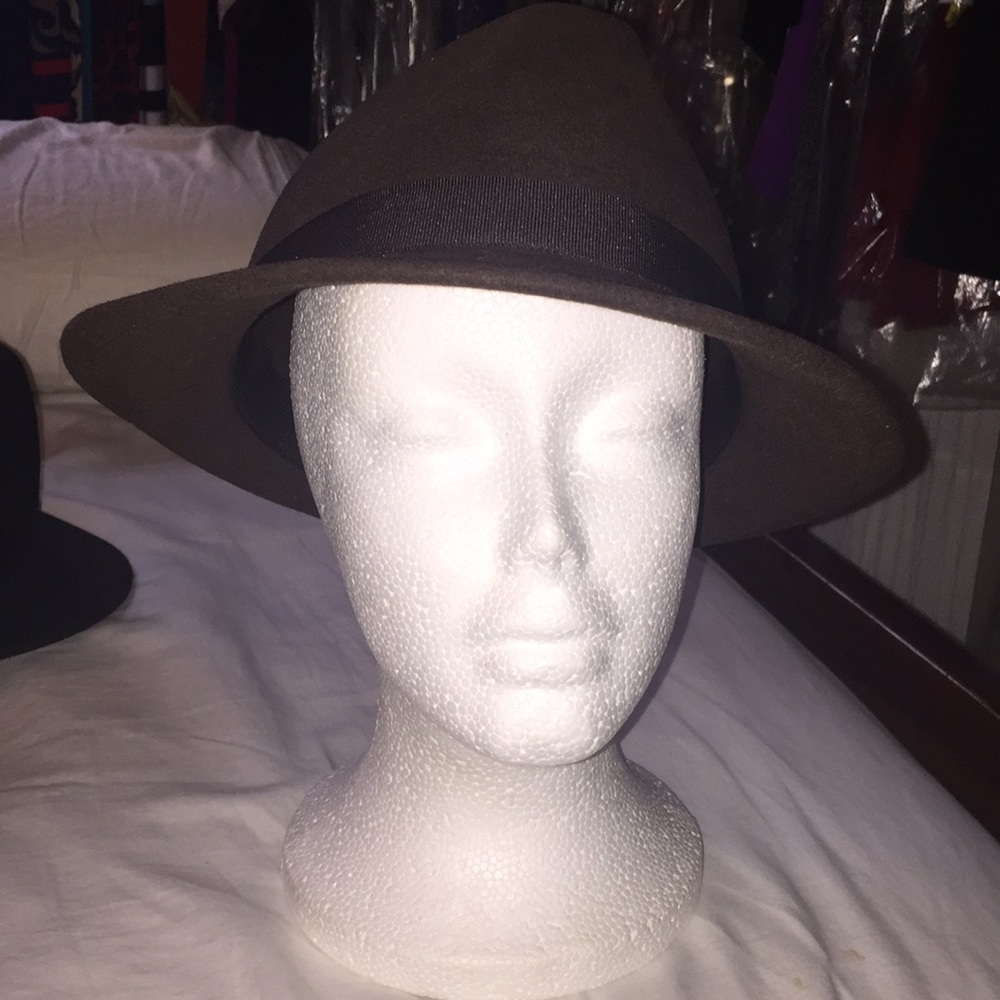 Fedora / brown / wool